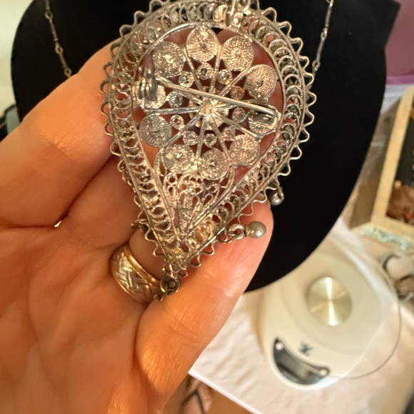 Vintage silver ornate necklace/ brooch - Picture 5 of 7